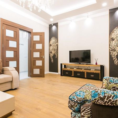 Sweet Home 6 Vip Rustaveli Avenue Tbilisi Ngoại thất bức ảnh