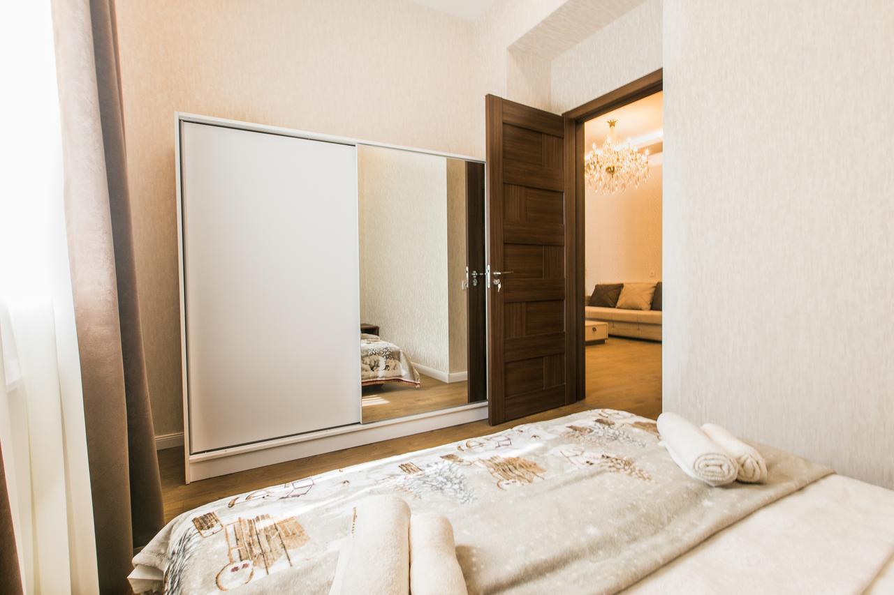 Sweet Home 6 Vip Rustaveli Avenue Tbilisi Ngoại thất bức ảnh